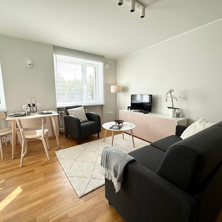 Lovely Beachfront Apartment In Paernu 외부 사진